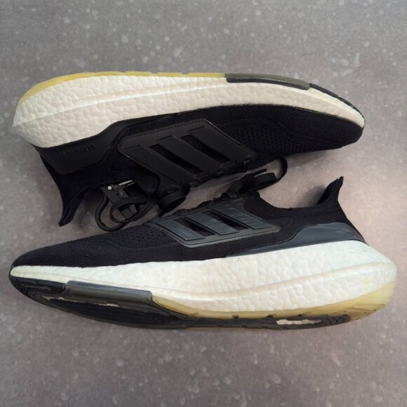 Adidas Ultraboost Mens Sneakers - Picture 9 of 9